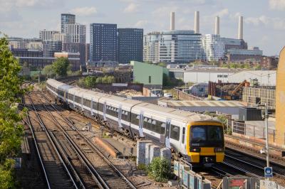 465922 at Wandsworth Road. &copy; Zain