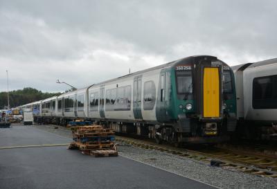 350258 at Long Marston. &copy; AJax
