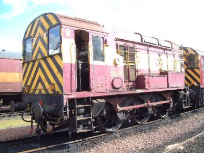 08698 at Motherwell TMD. &copy; Byron5574