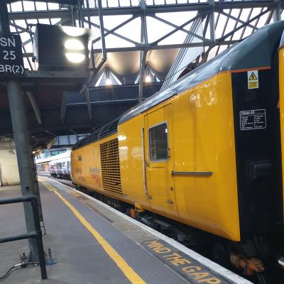 43013 at London Paddington. &copy; MikeMOL