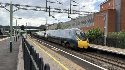 390008 at Wolverton. &copy; Luivery