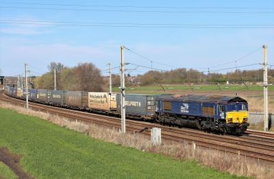 66108 at Winwick. &copy; stevexos
