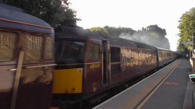 33025 at Keynsham. &copy; JM-Freightliner
