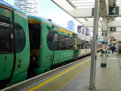 377450 at East Croydon. &copy; Trainman5862