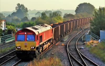 66150 at Barnetby. &copy; stevexos
