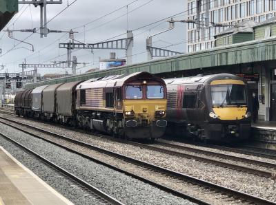 66079,170116 at Cardiff Central. &copy; Steve