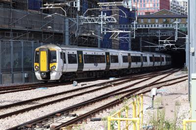 387112 at London Kings Cross. &copy; railwork