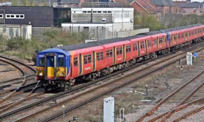 5730 at Eastleigh. &copy; Bestieboy