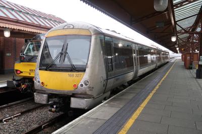 168327 at Birmingham Moor Street. &copy; Davejones12