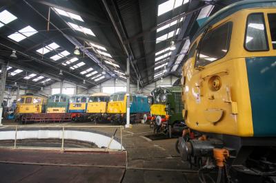 33108,E5001,E3035,82008,85006,D6757,26007 at Barrow Hill. &copy; trainlogger