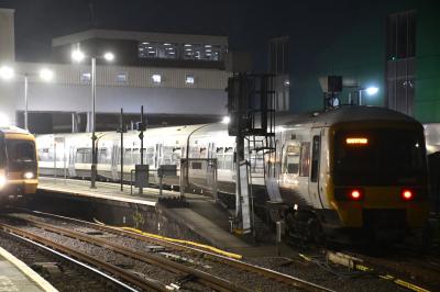465050 at Dartford. &copy; MJM