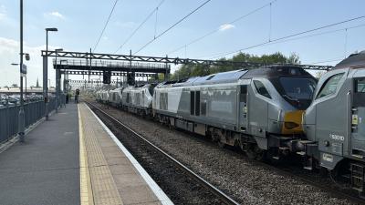 68013 at Swindon. &copy; Luivery