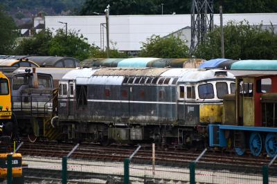 33208 at Worksop HNRC Depot. &copy; MJM