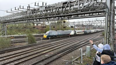 390122 at Crewe. &copy; Luivery