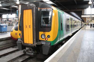 350103 at London Euston. &copy; linuxyeti