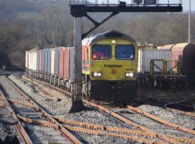 66605 at Westbury. &copy; MJM