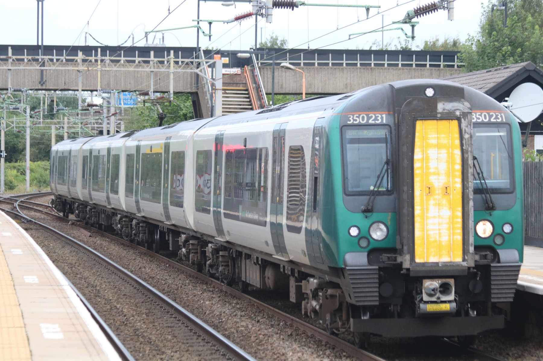 Photo of 350231 at bescot stadium+yard — trainlogger