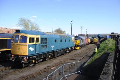 33035 at Barrow Hill. &copy; Kempydak