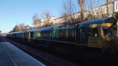 66585 at Keynsham. &copy; JM-Freightliner