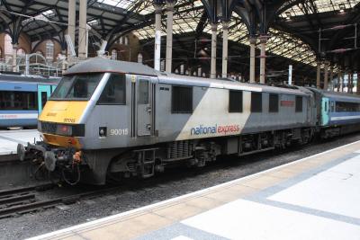 90015 at London Liverpool Street. &copy; linuxyeti