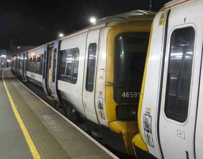 465910 at Dartford. &copy; MJM