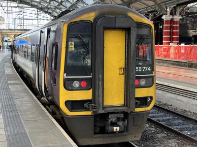 158774 at Liverpool Lime Street. &copy; BigKev