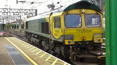66504 at Stratford. &copy; Humber7107