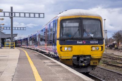 165104 at Didcot Parkway. &copy; Shotts