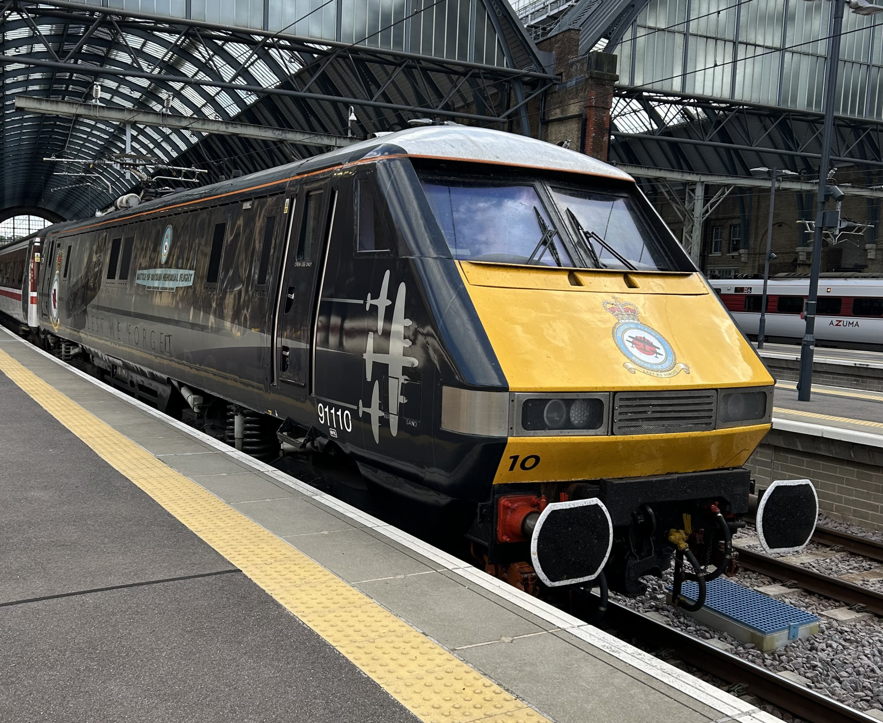 Photo of 91110 at London Kings Cross — trainlogger