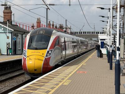 800203 at Newark North Gate. &copy; Luivery