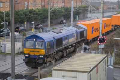 66727 at Rainham (Essex). &copy; Zain