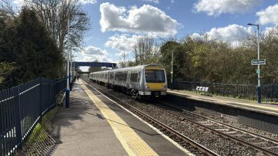 168217 at Kings Sutton. &copy; Luivery