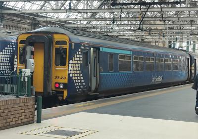156450 at Glasgow Central. &copy; Geoff