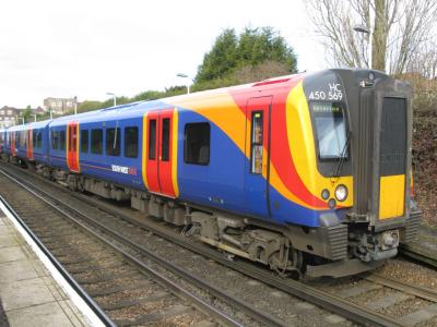 450569 at Whitton (London). &copy; Byron5574