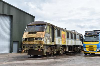90022 at Sandbach Car & Commercial Dismantlers. &copy; Brodie