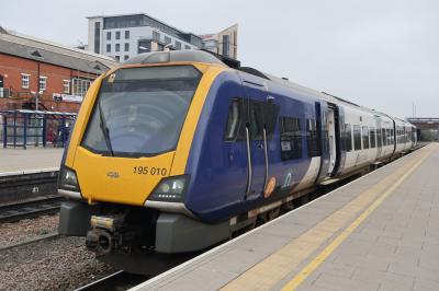 195010 at Nottingham. &copy; Davejones12