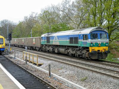 59001 at Gospel Oak. &copy; llamafish