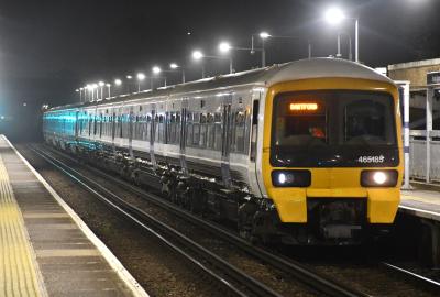 465185 at Slade Green. &copy; MJM