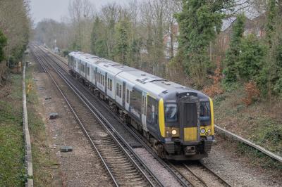 450063 at Bridge Road, Aldershot. &copy; Zain