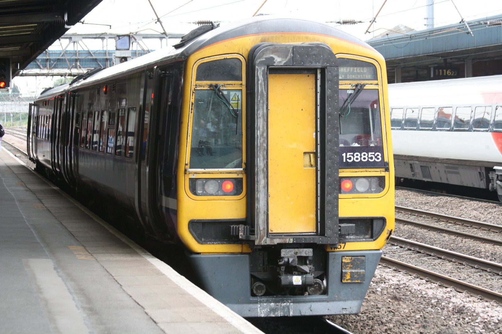 Photo of 158853 at Doncaster — trainlogger