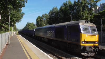 60026 at Keynsham. &copy; JM-Freightliner