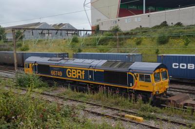 66749 at Crewe Avoiding Line. &copy; Kempydak