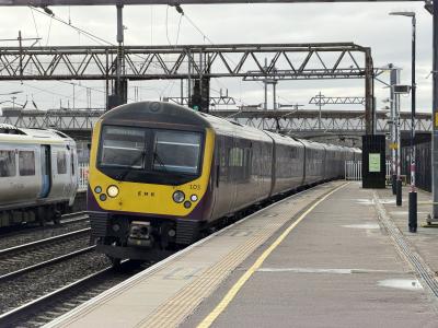 360103 at Bedford. &copy; Luivery