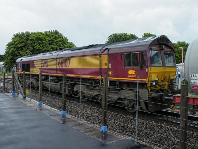 66107 at Westbury. &copy; llamafish