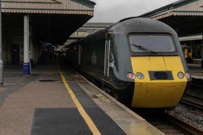 43098 at Exeter St Davids. &copy; Harry Bennellick