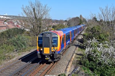 450008 at Portchester. &copy; Bestieboy