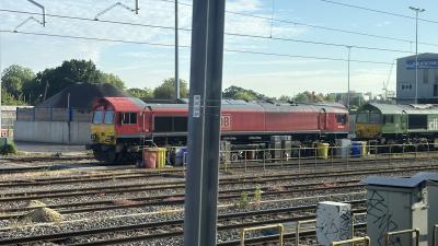 66020 at Acton Yard. &copy; Luivery