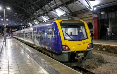 331103 at Liverpool Lime Street. &copy; stevexos