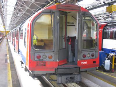 LU91009 at Hainault LU depot. &copy; Byron5574