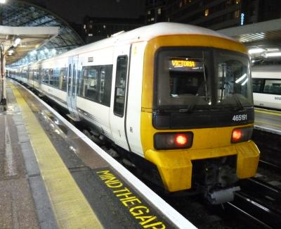 465191 at London Victoria. &copy; BigKev